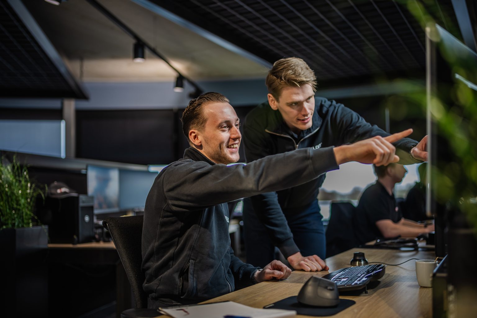 Aan het werk bij Hoeflon International B.V. 