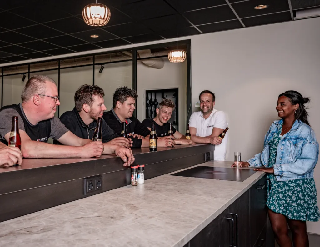 Kom werken bij het team van Hoeflon International B.V. 